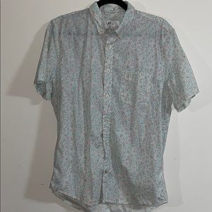 GAP shirt